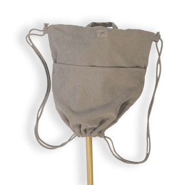 By Astrup Ryggsäck till käpphäst 