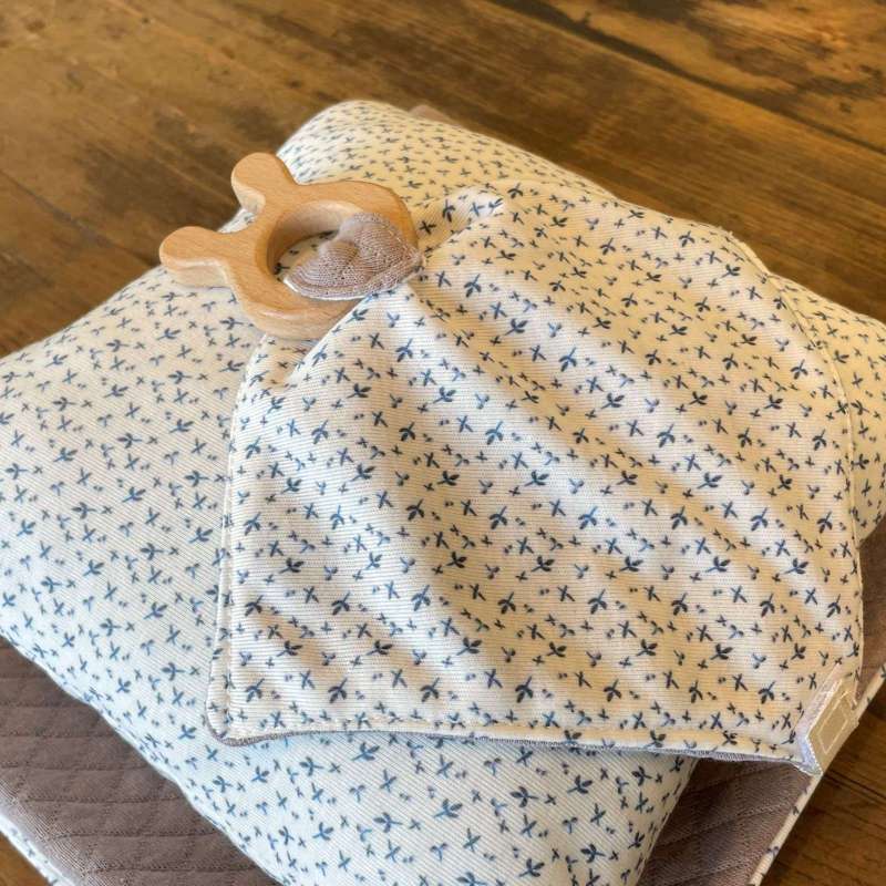 Memories by Así Docktillbehör - 43-46 cm. - Nappduk till Docka - Vintageprint 