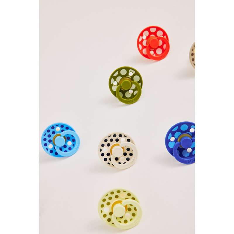 BIBS Rund Colour Sut - Str. 2 - Naturgummi - Medium Polka Studio - Breeze/Cornflower
