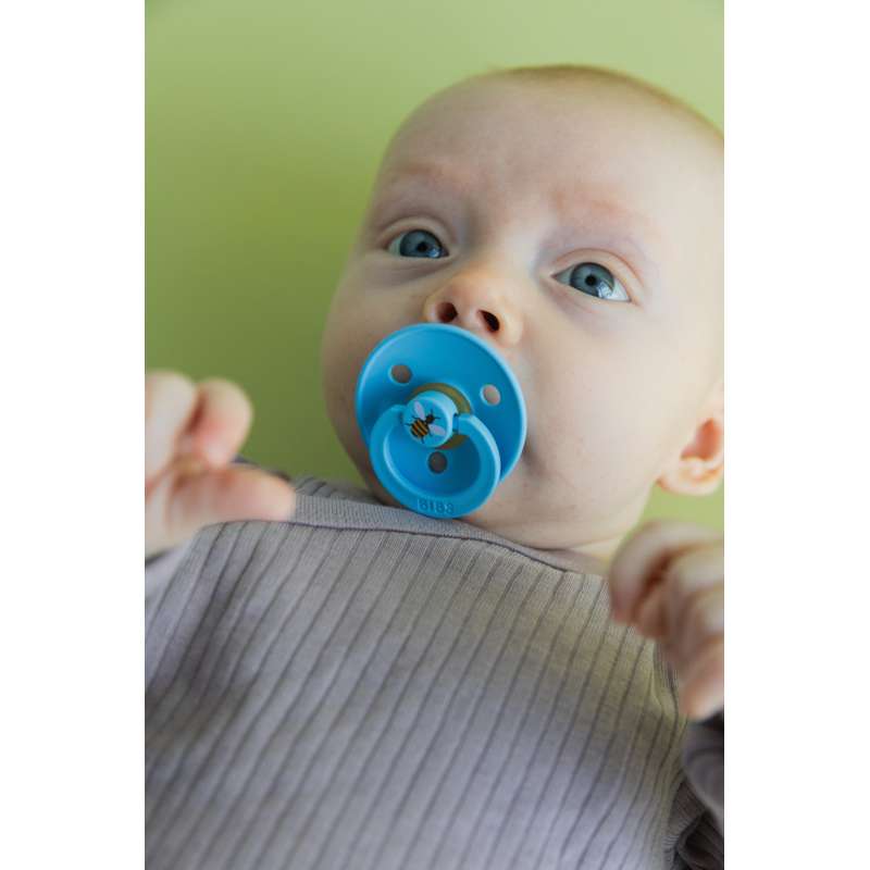 BIBS Rund Colour Napp - Str. 1 - Naturgummi - Bumblebee Studio - Breeze