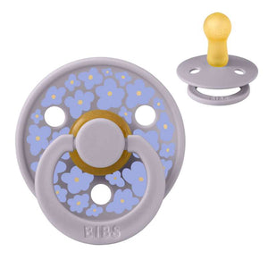 BIBS Rund Colour napp - Str. 2 - Naturgummi - Studio Jasmine Field - Fossil Grey