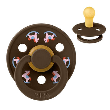 BIBS Rund Colour Sut - Str. 1 - Naturgummi - Holiday Horse - Mocha
