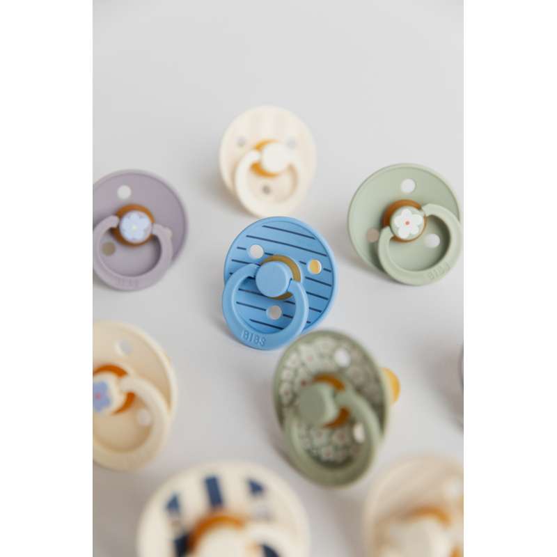 BIBS Rund Colour Napp - Str. 2 - Naturgummi - Studio Jasmine Field - Sage