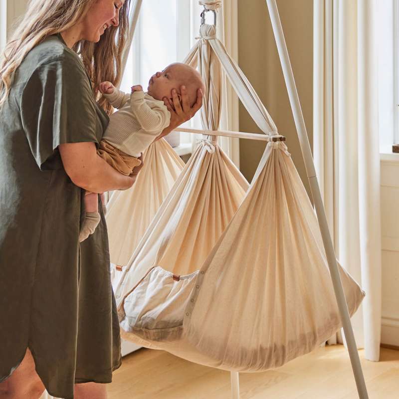 Membantu Bundle - Basic - Twin Slingvagga m. Vuggmotor och Takfäste - Natur